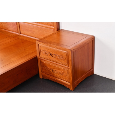 L3303 1.5M牡丹大床 缅甸花梨