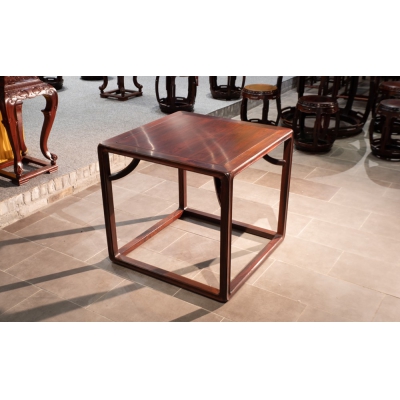 E0501 霸王帐方桌带凳 交趾黄檀