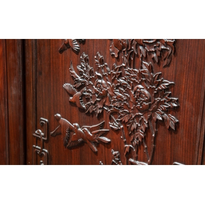 MM0401 三门雕花顶箱柜 交趾黄檀