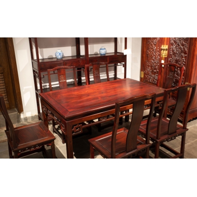 E2301 马蹄足餐桌带椅 交趾黄檀