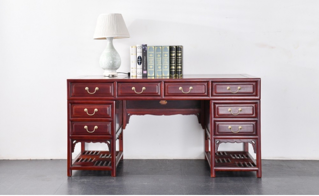 I0102 1.53M写字台 巴里黄檀